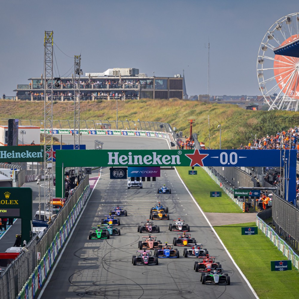 <div> Grand Prix 2026</div>