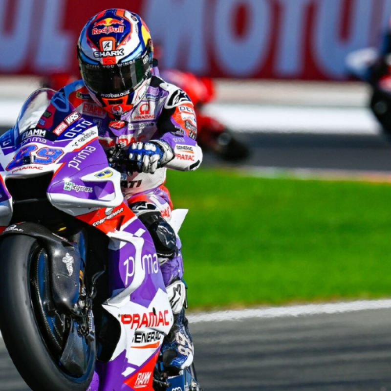 Jorge MartÃ­n teste sa MotoGP RSâGP25 Ã  Misano